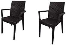 Carica l'immagine nel visualizzatore di Gallery, Sedia Dafne, in Resina, Simil Rattan, Poltrona con Braccioli, Colore Espresso, Esterno, Giardino, Alta qualità, Impilabile, ORDINE MINIMO 2 PEZZI