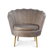 Carica l'immagine nel visualizzatore di Gallery, Sedam Poltrona Conchiglia in velluto tortora imbottita gambe oro design vintage comoda e confortevole